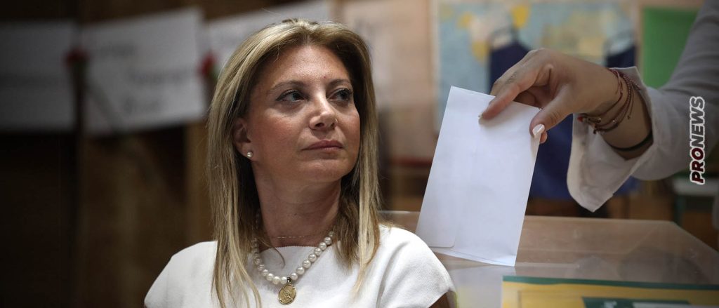 Δημοσκόπηση: Η Μ.Καρυστιανού προηγείται για την πρωθυπουργία απέναντι από Κ.Μητσοτάκη και Α.Τσίπρα