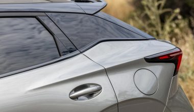 Φουλ υβριδικό SUV με 224 PS και κατανάλωση 5,3 lt κάτω από €25.000