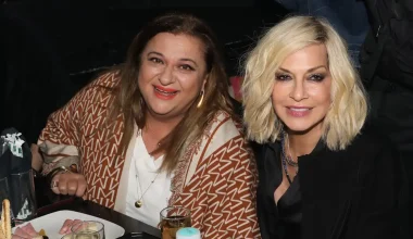 Ε.Κωνσταντινίδου για Α.Βίσση: «Πίνει, παίζει χαρτιά και βρίζει»