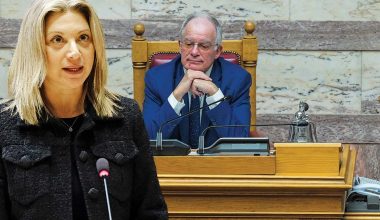 «Ο φόβος του συστήματος πριν από το πέναλτι Καρυστιανού»: Οι συναντήσεις του ΠτΔ & ο «κίνδυνος αστάθειας»