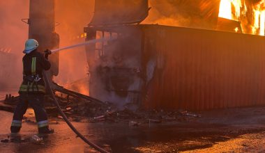Πλήγμα βαλλιστικού πυραύλου σε προβλήτα ουκρανικού λιμανικού