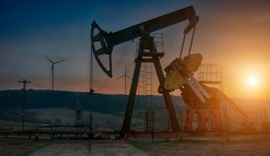 Κατά 3% υποχώρησαν οι τιμές στο πετρέλαιο μετά τις δηλώσεις του Ν.Τραμπ για το Ιράν