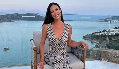 «Πώς παίρνουν το 100;»: Η Ε.Βατίδου εξήγησε τι είχε στο μυαλό της όταν είπε την ατάκα που… πέρασε στην ιστορία!