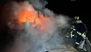 Ρωσικό πλήγμα σε ενεργειακή υποδομή στην Οδησσό: Οι κάτοικοι διαμαρτύρονται για τις εκτεταμένες διακοπές ρεύματος