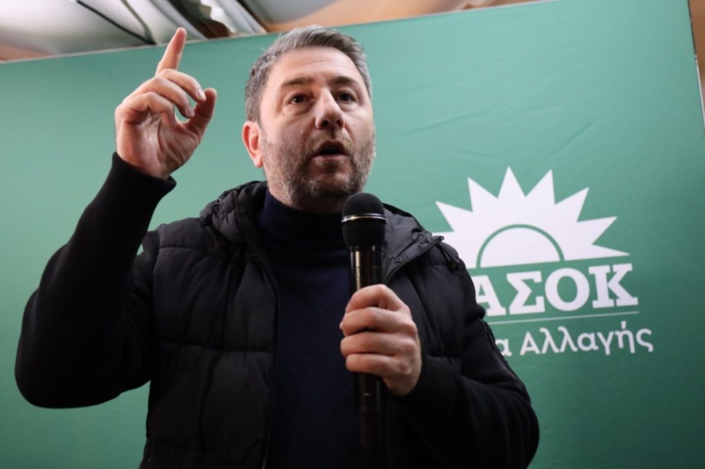 Στο ΠΑΣΟΚ κάνουν πάρτι και εκδηλώσεις για νίκες του παρελθόντος καθώς το παρόν διαγράφεται δυσοίωνο