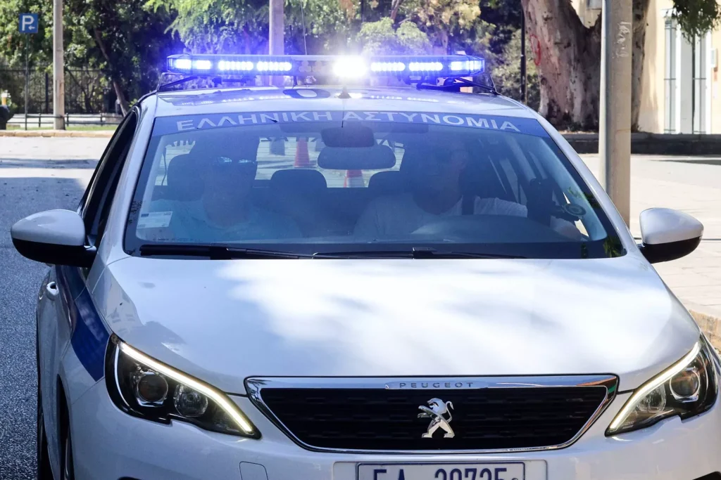 Πειραιάς: Συνελήφθη ανήλικος για ληστεία σε ξενοδοχείο