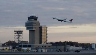 Οι ΗΠΑ προειδοποιούν για «στρατιωτικές δραστηριότητες» στον εναέριο χώρο Μεξικού και Λατινικής Αμερικής