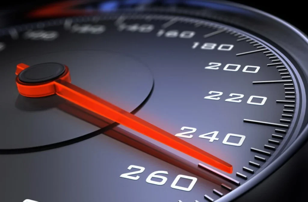 Παλλήνη: Χειροπέδες σε 43χρονο αλλοδαπό που έτρεχε στην Περιφερειακή Υμηττού με 191 χλμ./ώρα!