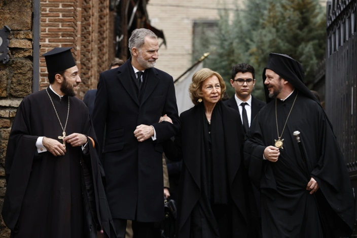 Η ισπανική βασιλική οικογένεια αποχαιρέτησε την πριγκίπισσα Ειρήνη (φώτο-βίντεο)