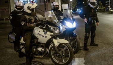 Άγιος Παντελεήμονας: Συνελήφθησαν τέσσερα άτομα για απάτες – Κατασχέθηκαν πάνω από 38.000 ευρώ και κοσμήματα