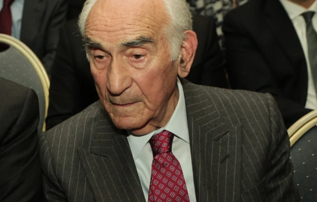 «Έφυγε» από τη ζωή ο πρώην υπουργός της ΝΔ και αντιναύαρχος του Πολεμικού Ναυτικού Αλέξανδρος Παπαδόγγονας