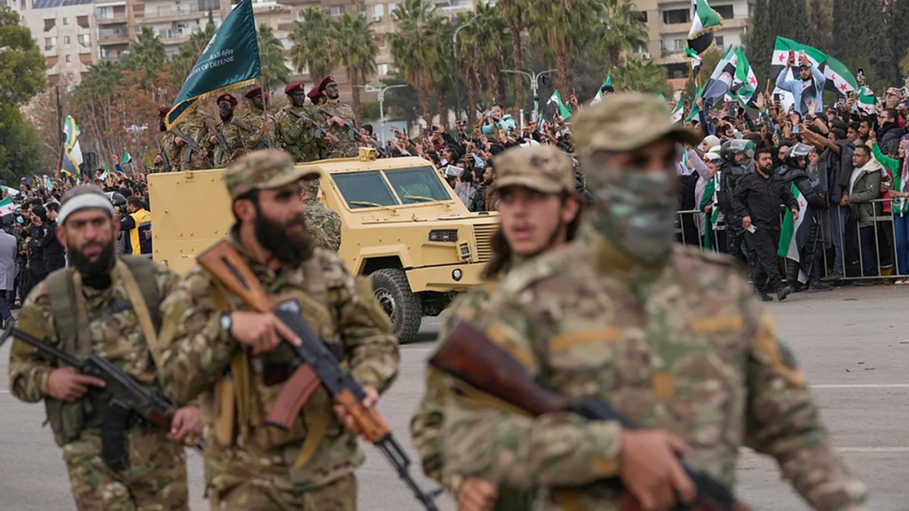 Βίντεο: Ο συριακός Στρατός μπήκε στην επαρχία Ράκα που ελέγχουν οι Κούρδοι