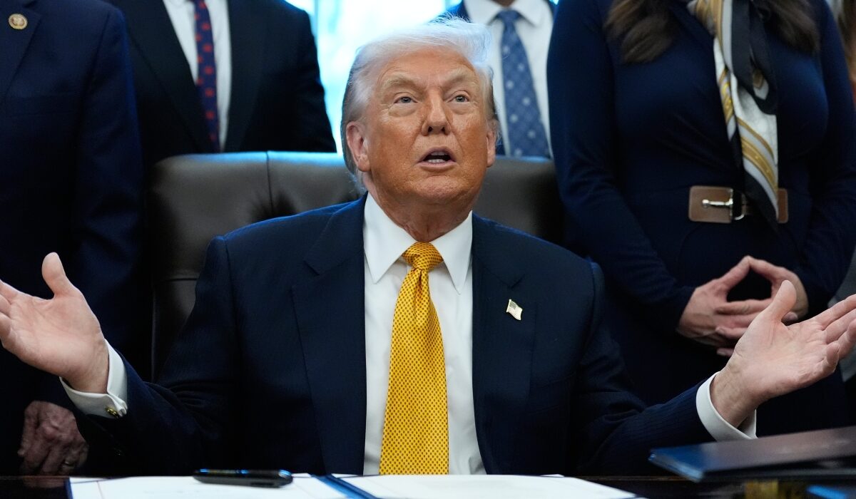 Ο Ν.Τραμπ ανακοίνωσε δασμούς 10% σε 8 χώρες της Ευρώπης που δεν συμφωνούν με την εκχώρηση της Γροιλανδίας στις ΗΠΑ!