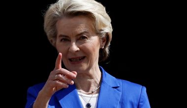 Ανταποδοτικούς δασμούς 90 δισ.€ ετοιμάζει η ΕΕ κατά των ΗΠΑ