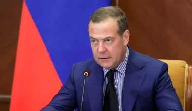 Το αιχμηρό σχόλιο του Ν.Μεντβέντεφ για τα όσα συμβαίνουν στην Δύση: «Τώρα θα ανακοινώσουν τους εξωγήινους»