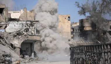 Συρία: Οι ισλαμιστές της Δαμασκού ξεκίνησαν ευρεία επίθεση κατά των Κούρδων παρά τις αμερικανικές αντιδράσεις