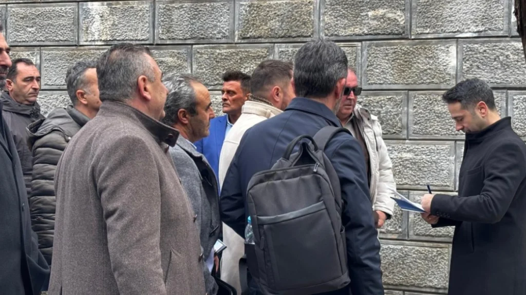 Σε εξέλιξη η συνάντηση των εκπροσώπων των αγροτών με τον Κ.Μητσοτάκη στο Μέγαρο Μαξίμου (upd)