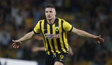 Λ.Γιόβιτς μετά τα 4 γκολ που πέτυχε στο ντέρμπι ΑΕΚ – Παναθηναϊκός: «Δεν σκεφτήκαμε το πρόστιμο»