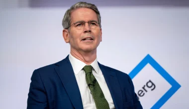 Αμερικανός ΥΠΟΙΚ σε Ευρωπαίους για δασμούς: «Δείξτε ψυχραιμία και μην απαντήσετε»