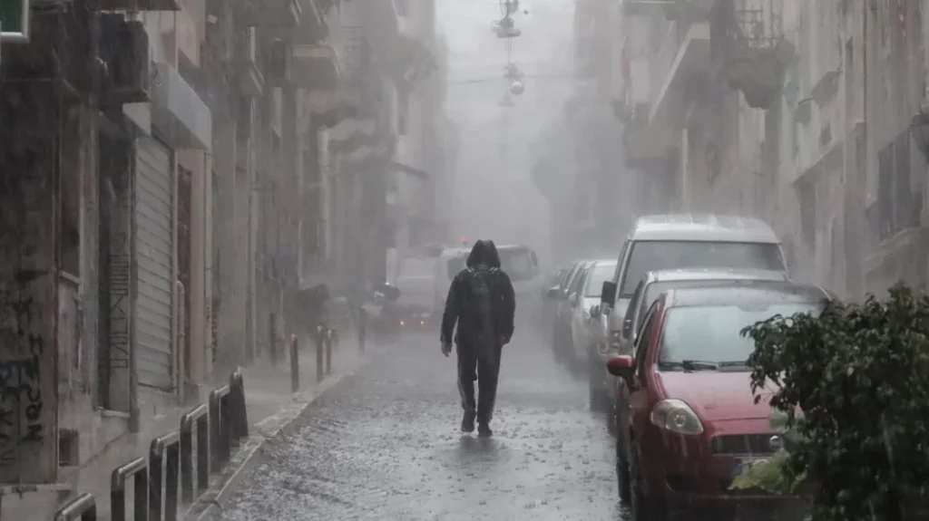 Οι πέντε περιφέρειες της χώρας που τέθηκαν σε «Red Code» λόγω της κακοκαιρίας: Ανάμεσά τους και η Αττική