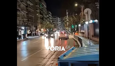 Βίντεο: Οδηγός μπήκε ανάποδα στη Βασιλίσσης Όλγας στην Θεσσαλονίκη