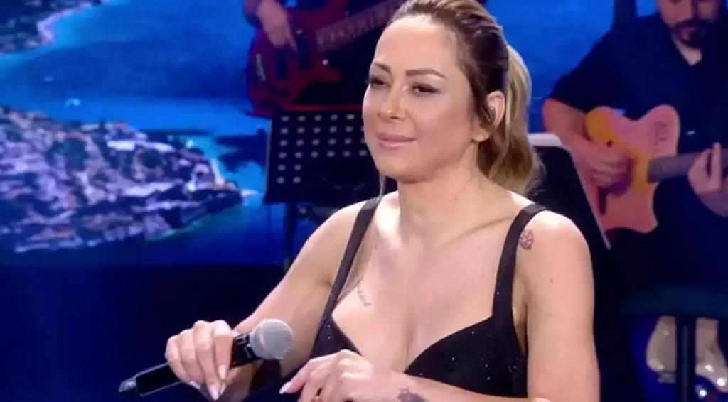 Η Μ.Ασλανίδου αναβάλλει προγραμματισμένες εμφανίσεις της λόγω προβλήματος υγείας