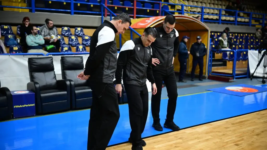 Αναβλήθηκε το Περιστέρι Betsson – Σαραγόσα: Έσταζε η οροφή του γηπέδου