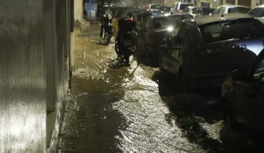 112 στον Ασπρόπυργο: Υπερχείλισε το ρέμα Αγίου Ιωάννου