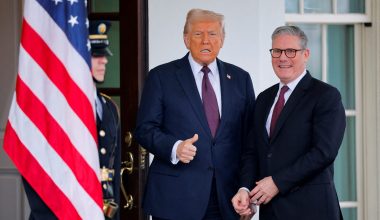 Κιρ Στάρμερ: «Δεν θα ενδώσω στις πιέσεις Ν.Τραμπ για τη Γροιλανδία»