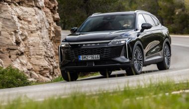 Δοκιμάζουμε το νέο Omoda 9 SHS