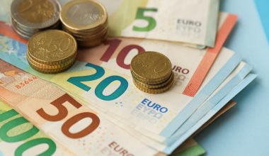 ΟΠΕΚΑ: Δείτε πότε θα καταβληθούν τα επιδόματα και οι παροχές Ιανουαρίου