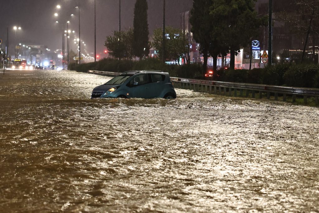 «Πρωτόγνωρες καιρικές συνθήκες»: Η κλασική ατάκα των υπευθύνων για να κρύψουν την ανεπάρκειά τους