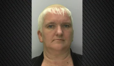 Βρετανία: Μητέρα αιχμαλώτισε 16χρονη και την κρατούσε για 25 χρόνια ως σκλάβα! – Την κακοποιούσε συστηματικά