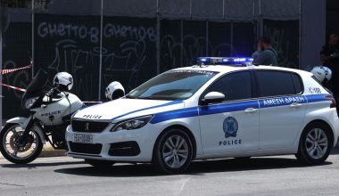 Θεσσαλονίκη: «Ψάρεψαν» 30χρονο με ψεύτικο προφίλ ανήλικης στο Instagram & του επιτέθηκαν με μαχαίρι – Δύο συλλήψεις