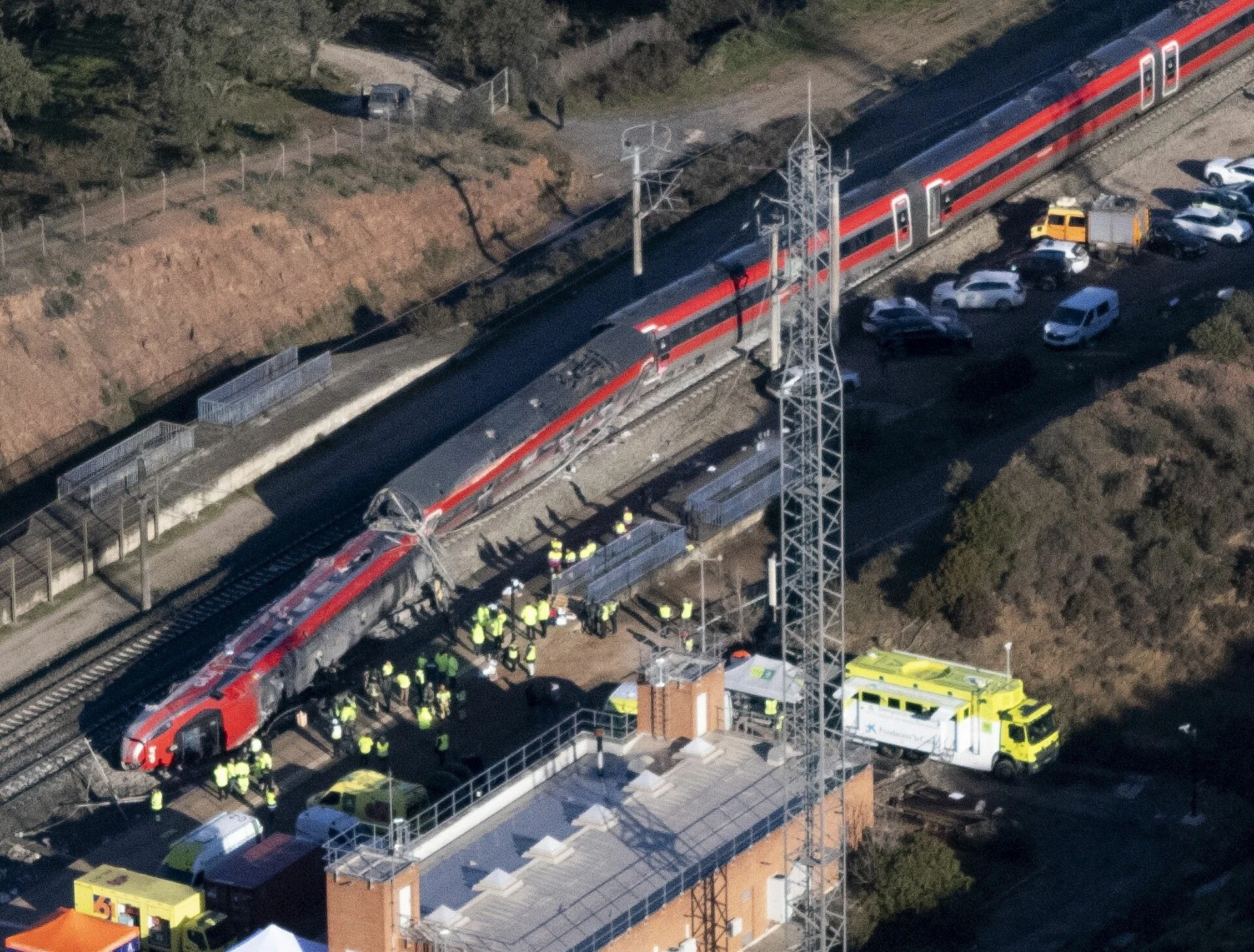 Σιδηροδρομική τραγωδία στην Ισπανία: Στους 45 ο αριθμός των νεκρών