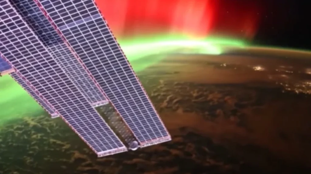 Ρώσος κοσμοναύτης κατέγραψε το Βόρειο Σέλας από το διάστημα: Εντυπωσιακά πλάνα