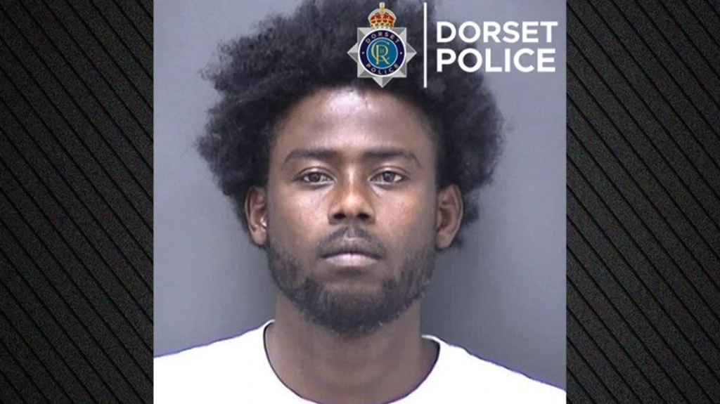 Βρετανία: Γυναίκα ηχογράφησε παράνομο μετανάστη την ώρα που τη βίαζε! – «Με πονάς»