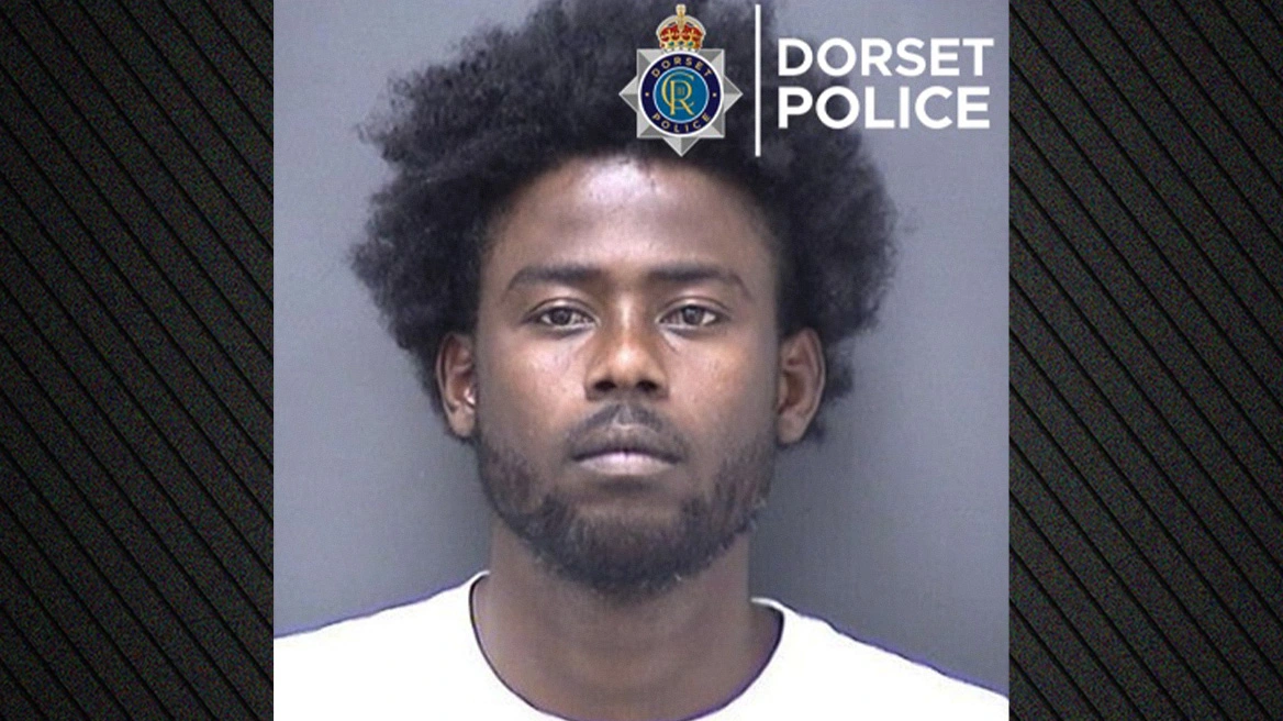 Βρετανία: Γυναίκα ηχογράφησε παράνομο μετανάστη την ώρα που τη βίαζε! – «Με πονάς»