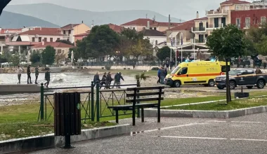 Ν.Κακλαμάνης: Aνακοίνωσε πως η Βουλή «υιοθετεί» το παιδί του 53χρονου λιμενικού που σκοτώθηκε στο Παράλιο Άστρος