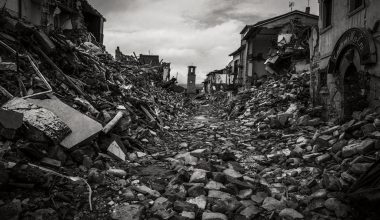 Σαν σήμερα ο πιο φονικός σεισμός στην ιστορία: Περισσότεροι από 830.000 οι νεκροί!