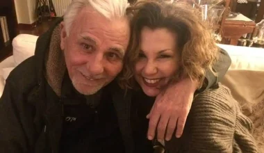 Η συγκινητική ανάρτηση της κόρης του Σπύρου Καρατζαφέρη: «Ευγνωμοσύνη που ήσουν μπαμπάς μου»