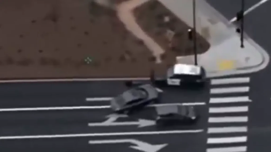 ΗΠΑ: H στιγμή που περιπολικό παρασύρει και σκοτώνει κλέφτη κατά την διάρκεια καταδίωξης (σκληρές εικόνες)