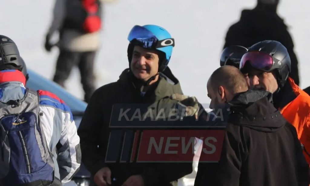 Ο Κ.Μητσοτάκης πήγε στα Καλάβρυτα για… σκι
