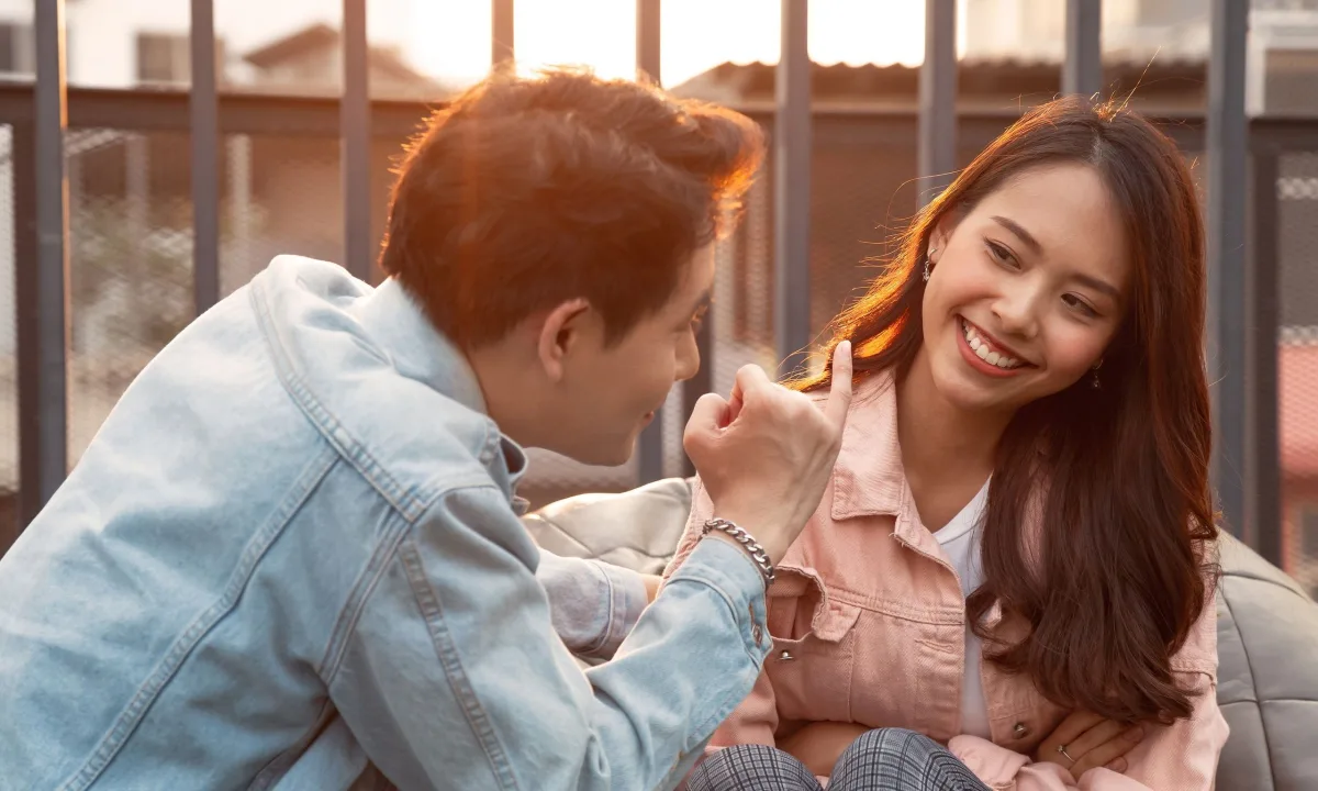 «FreeClimbing»: Τι είναι η νέα συνήθεια των νέων όταν γνωρίζουν κάποιον