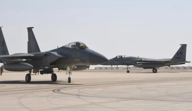 Δορυφορικές εικόνες δείχνουν αμερικανικά μαχητικά σε αεροπορική βάση στην Ιορδανία