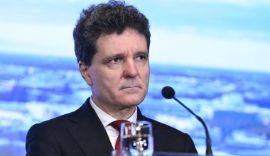 Ρουμανία: Έντονες αποδοκιμασίες δέχθηκε ο πρόεδρος της χώρας κατά τη διάρκεια εκδήλωσης (βίντεο)