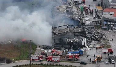 Τραγωδία στα Τρίκαλα: Λαμβάνουν δείγματα DNA για να ταυτοποιήσουν τις σορούς των εργαζομένων