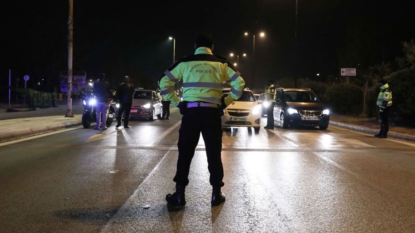 Μπαράζ ελέγχων από την Τροχαία στην Αττική: 10 συλλήψεις για οδήγηση υπό την επήρεια αλκοόλ (φώτο-βίντεο)