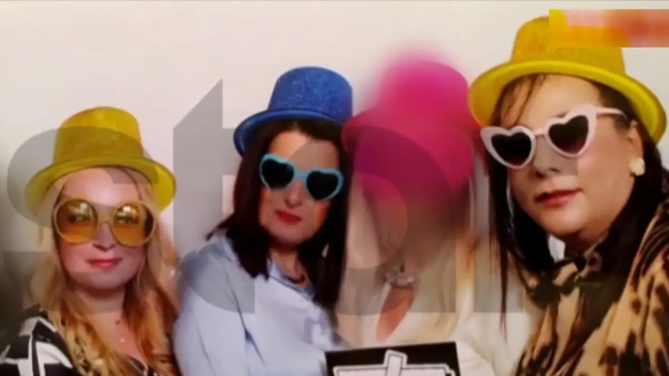 Η τελευταία φωτογραφία των γυναικών που σκοτώθηκαν από τη φονική έκρηξη στην μπισκοτοβιομηχανία «Βιολάντα»