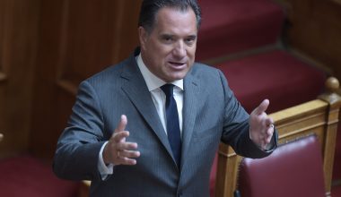 Α.Γεωργιάδης για την φονική φωτιά στο εργοστάσιο της Βιολάντα: «Κυρίως με αναπνευστικά προβλήματα οι τραυματίες»